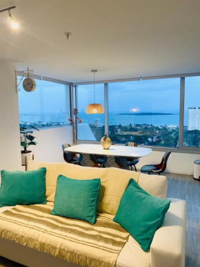 Deluxe Penthouse con Piscina climatizada a estrenar